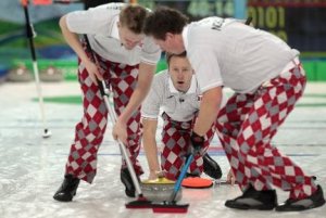 norway-curling-team-olympics-red-checkered-pants-21351780812d806d_large