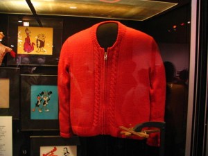 mr-rogers-sweater-smithsonian-640x480[1]